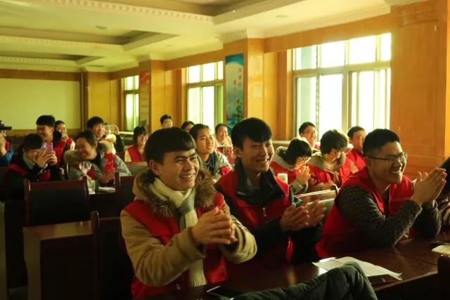 2017年度泰山慈善基金会志愿者表彰大会成功举办(图3)