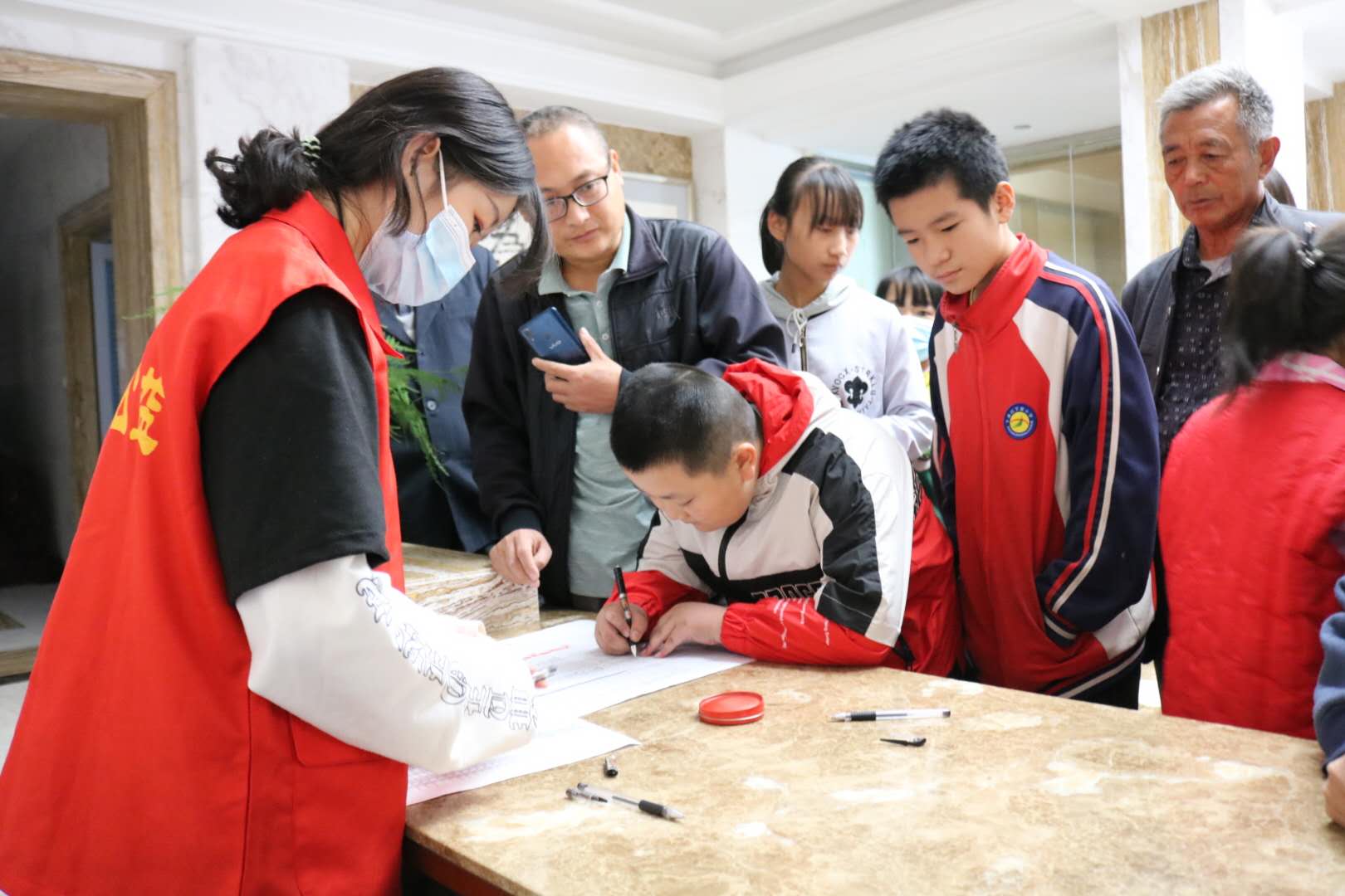为爱护航  守护成长